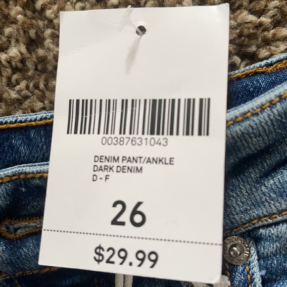 Forever 21 Westwood jeans - Picture 3 of 3